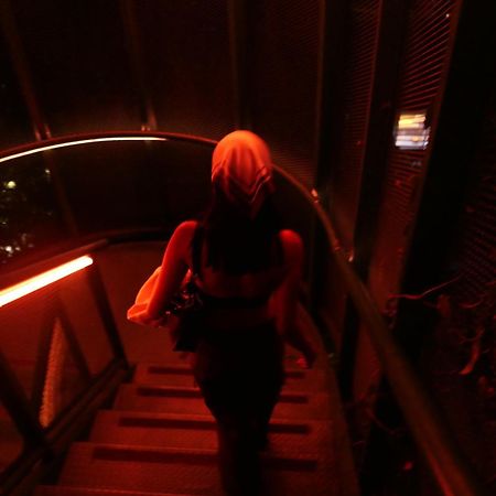 The Click Clack Hotel Medellín Kültér fotó Stairs at the station