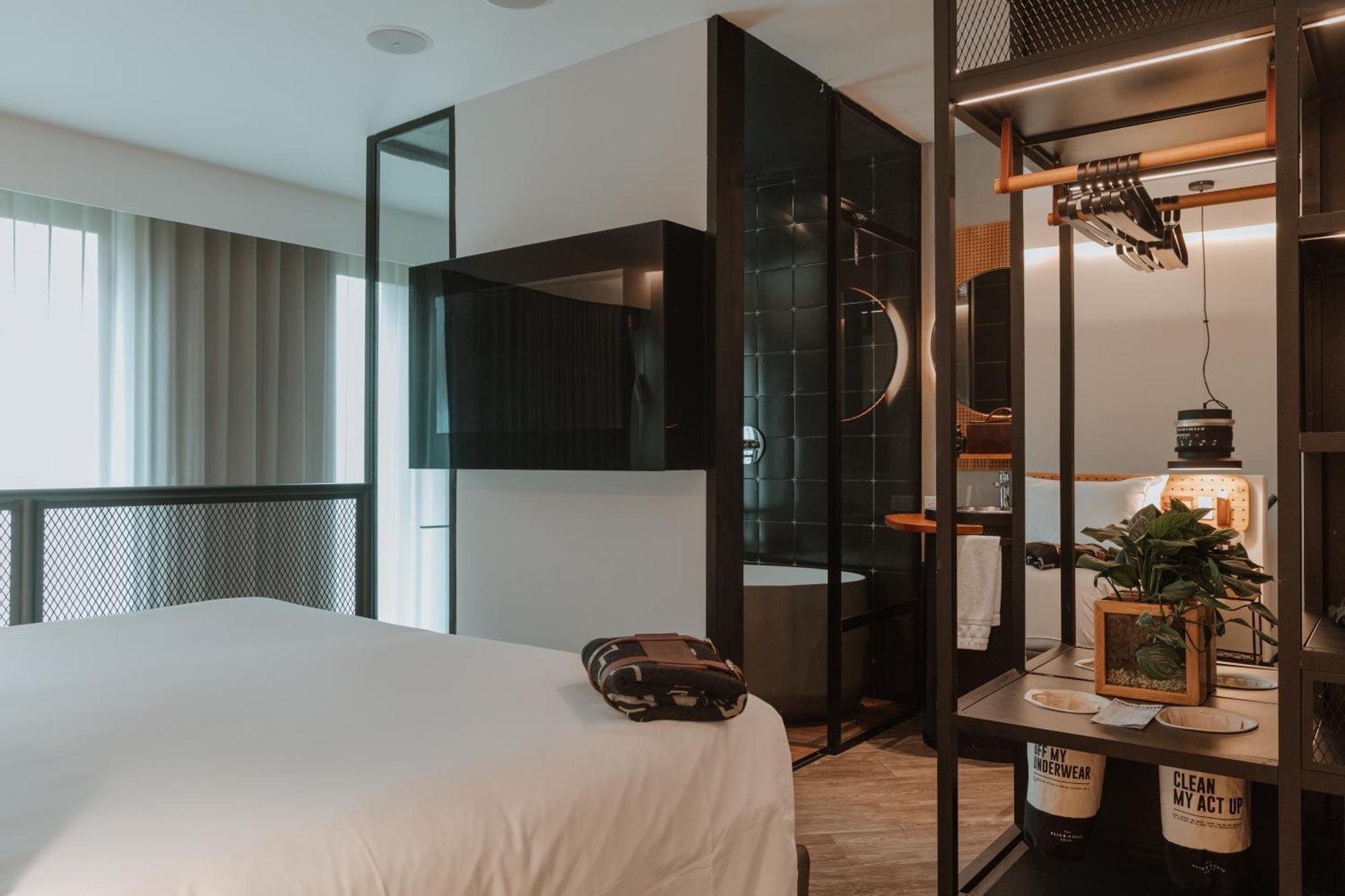 The Click Clack Hotel Medellín Kültér fotó A room at the hotel