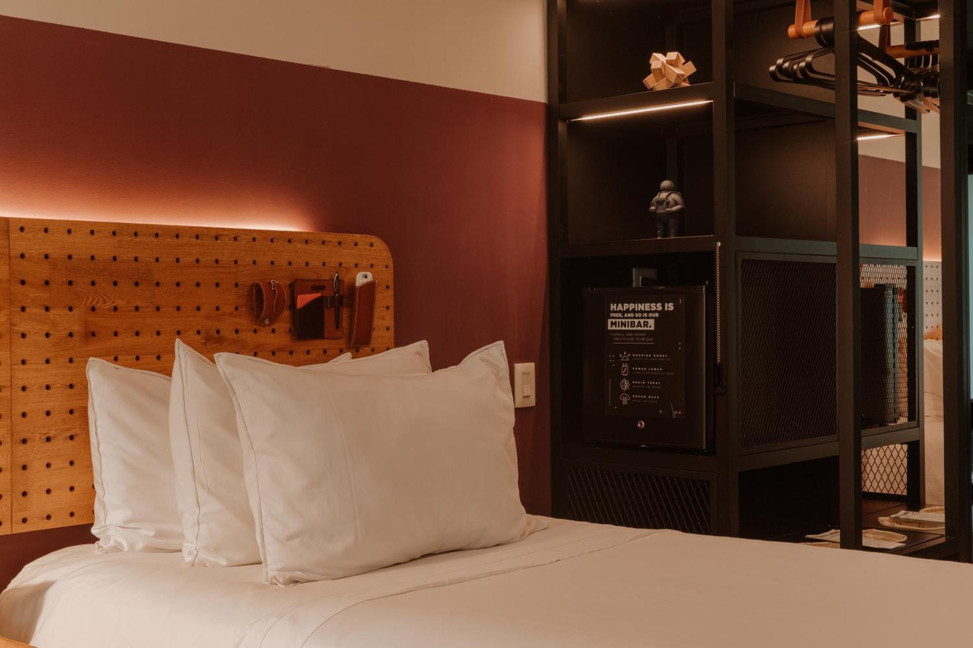 The Click Clack Hotel Medellín Kültér fotó A room at the hotel