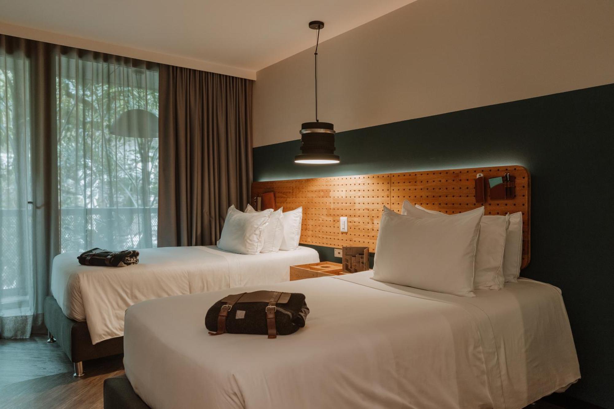 The Click Clack Hotel Medellín Kültér fotó A room at the hotel