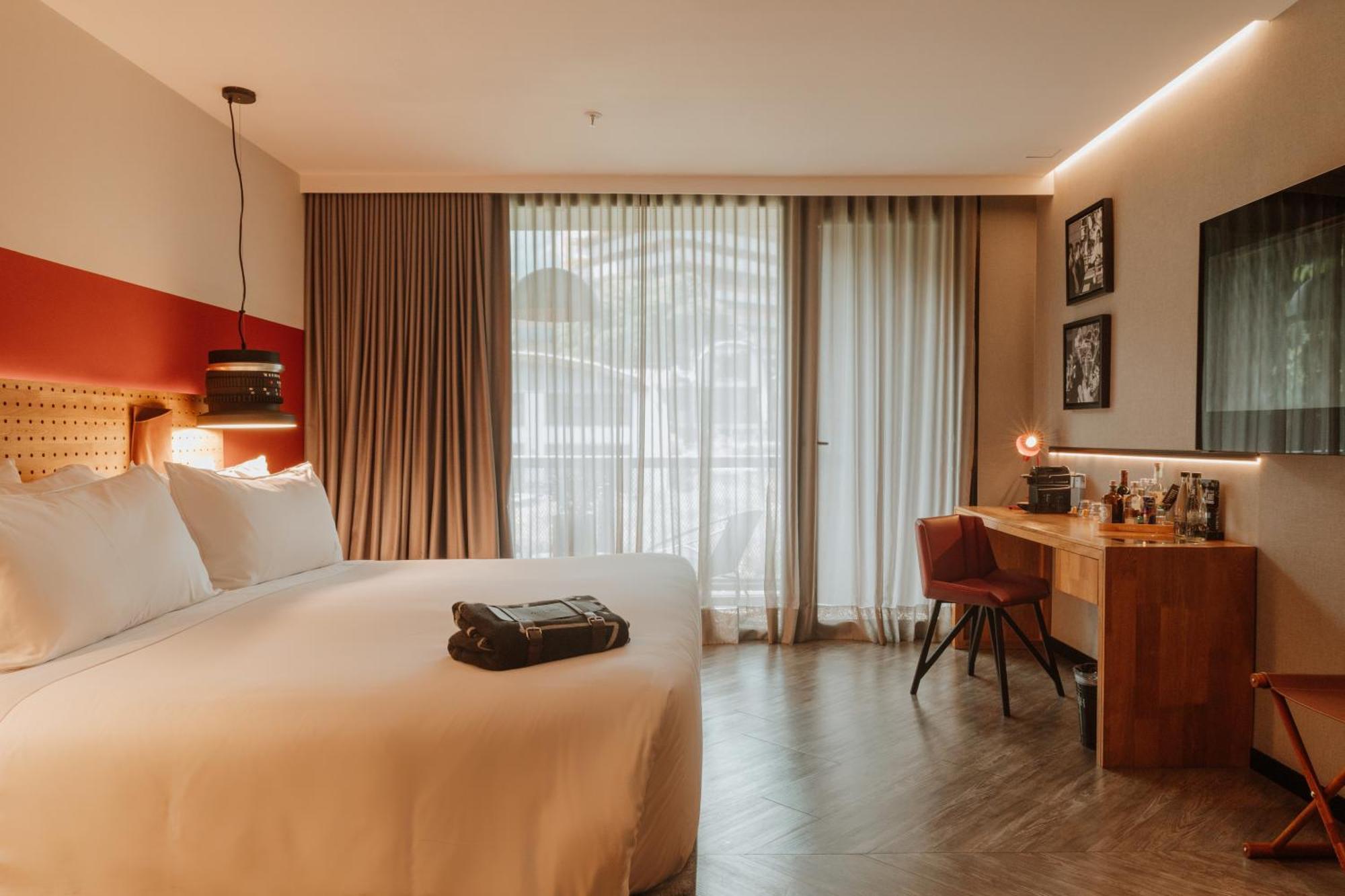 The Click Clack Hotel Medellín Kültér fotó A room at the hotel