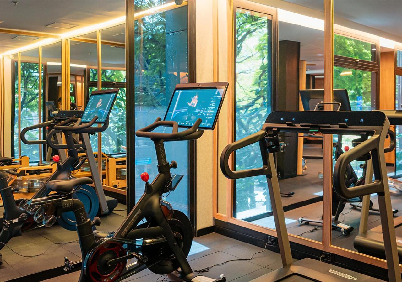 The Click Clack Hotel Medellín Kültér fotó The gym at the Mandarin Oriental, Munich